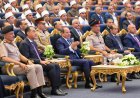 إعداد وتأهيل الدعاة.. الرئيس السيسي يشاهد فيلمًا تسجيليًا خلال حفل تخرج أئمة الأوقاف
