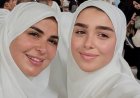 رانيا منصور تؤدي العمرة برفقة ابنتها: نعمة بحمد ربنا عليها