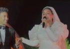 ابنة صبحي خليل تفاجئ زوجها بالغناء في حفل زفافها على أنغام مش حبيبي بس