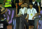 بعد غيابه عن المباراة.. صلاح يدعم منتخب مصر أمام روسيا