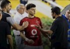 بعد واقعة الدفع.. تفاصيل أزمة الحسين عموتة وعلي محمود داخل الأهلي