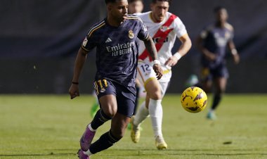 ريال مدريد يسقط في فخ التعادل أمام مضيفه رايو فاييكانو في الدوري الإسباني