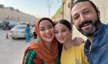 بعد ارتدائها الحجاب.. أسما شريف منير تحتفل بعودة ابنتها للمدرسة