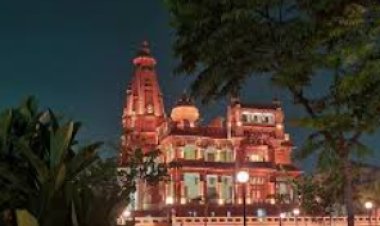 إصابات إثر سقوط "ستاند إنارة" داخل حفل بقصر البارون