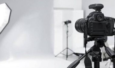 الشرطة تداهم مكتب كاستينج لتصويره فيديوهات لشباب وفتيات دون تصريح بالدقي 