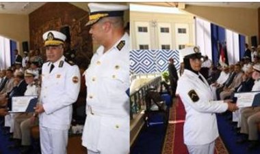 وزير الداخلية يصدق على تخريج الدفعة السابعة من طلبة وطالبات معاهد «معاونى الأمن»