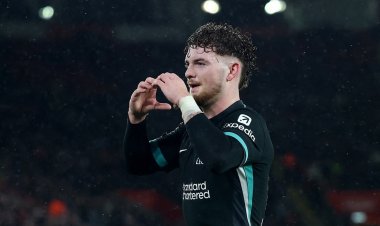 ليفربول يواجه توتنهام في نصف نهائي كأس الرابطة الإنجليزية