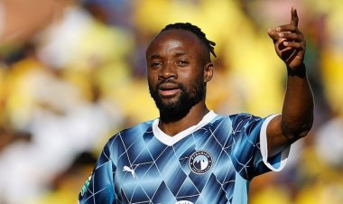 الأهلي يستبعد فيستون ماييلي من قائمة الصفقات الجديدة بسبب عامل السن