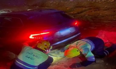 استجابة فورية.. أمن القاهرة ينجح في إنقاذ سيارة سيدة عالقة بالرمال في الشروق