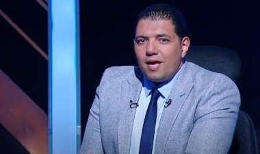 "إعلامي" يتحدث عن "ضجة" أنباء انتقال "صلاح" إلى نادي الهلال السعودي