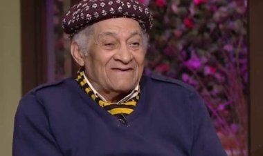 خرج من العناية المركزة.. نجل صالح العويل يكشف تطورات حالته الصحية