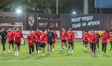 الأهلي يؤدي تدريباته على ملعب التتش استعدادًا لمباراة الاتحاد السكندري