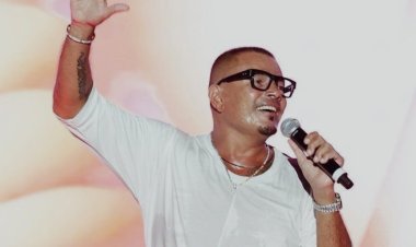 غدًا.. عمرو دياب يلتقي جمهوره في حفل استثنائي أمام أهرامات الجيزة