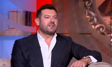 "شتمتني بالأب والأم".. عمرو يوسف عن أغرب موقف تعرض له مع معجبة