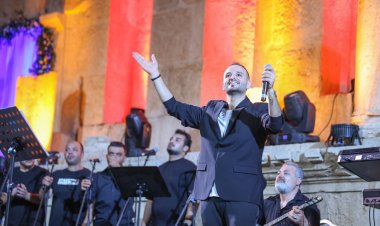 عيسى السقار يحول حفله في "جرش" إلى مهرجان تضامني