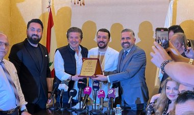 نقابة الموسيقيين اللبنانيين تكرم مصطفى كامل بعد حفله في بيروت