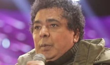 خاص العاصمة.. تفاصيل إصابة الكينج محمد منير بأزمة صحية وسفره لألمانيا