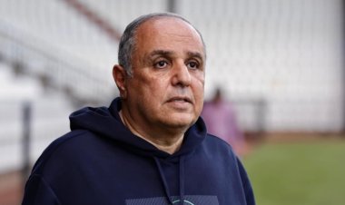 محمد شوقي رئيس بعثة الأهلي يشكر سفير ومسئولي السفارة في الكونغو 