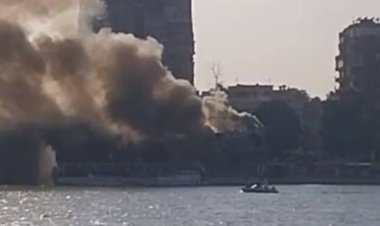 مدير أمن الجيزة يعاين موقع حريق مركب أمريكانا بالجيزة 