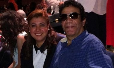 وصول جثمان زوج نشوى مصطفى إلى مسجد حسن الشربتلي للصلاة عليه