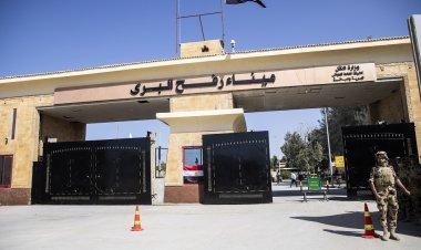 عاجل.. استقبال 31 مصابا فلسطينيا بميناء رفح البري وإدخال 258 شاحنة مساعدات لغزة