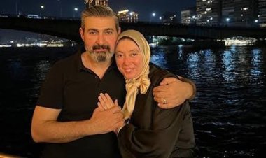 ياسر جلال يوضح حقيقة شعور زوجته بالغيرة