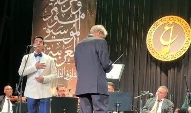 حلمي عبد الباقى يتألق بأغانى صباح فخري بحفل مهرجان الموسيقى العربية