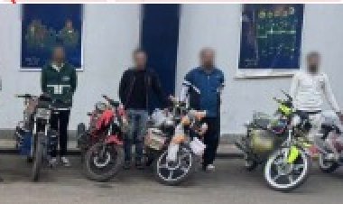 القبض على 9 شباب أثاروا الضوضاء بالموتوسكلات في وقت متأخر من الليل بمينا البصل 