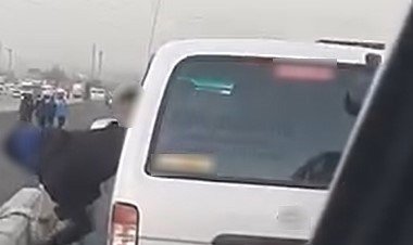 فيديو يقود الشرطة لضبط لصوص  أحد كشافات الإنارة بالقليوبية 