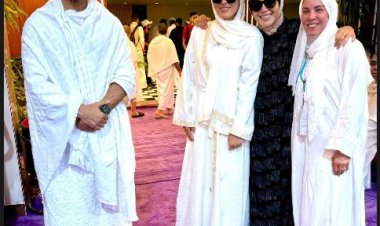 صورة تجمع ريهام حجاج والداعية مصطفى حسنى ضمن بعثة الحجاج المصريين  لتأدية مناسك الحج هذا العام