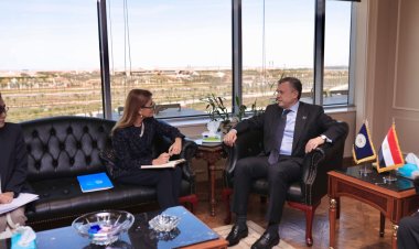 وزير السياحة والآثار والمدير الإقليمي لليونسكو بالقاهرة يبحثان سبل تعزيز التعاون المشترك