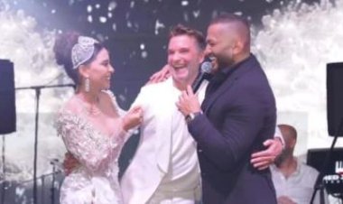 «متربية على أغانيه».. تامر حسني يفاجئ عروسة تونسية ليلة زفافها