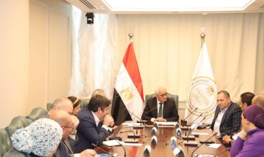 وزير التربية والتعليم يستقبل وفد الوكالة الأمريكية للتنمية الدولية (تفاصيل)