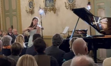 لحظات رعب على المسرح.. نجاة حفيدة عبد الرحمن أبو زهرة من حادث سقوط سقف خلال حفل موسيقي بإيطاليا