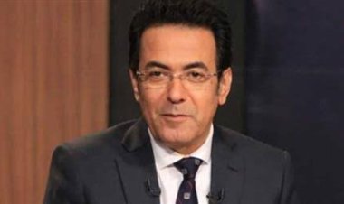 خيري رمضان لـ أحمد سيد زيزو: «لما الوزير يكلمك تقوم تقف»