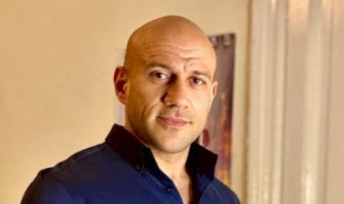 وفاة والدة الفنان أحمد مكي