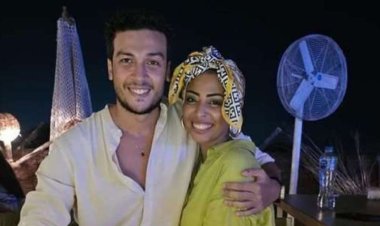 بهديلك كل كلمة فيها.. أحمد عبد الوهاب يهدي زوجته داليا صبحي أغنية لحمزة نمرة بمناسبة عيد ميلادها