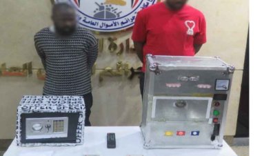 سقوط شخصين أجنبيين بالقاهرة بتهمة النصب على المواطنين بـ"خدعة الدولارات الخضراء"
