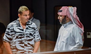 الوثيقة الرسمية تحسم الجدل حول "اتأخر عتابنا".. أغنية عمرو دياب من كلمات تركي آل الشيخ وليس لتامر حسين علاقة بها