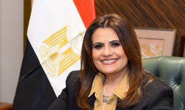 مبادرة «سيارات المصريين بالخارج» تجني ثمارها.. وزيرة الهجرة: نحو مليار و976 مليون دولار قيمة أوامر الدفع الصادرة للمستفيدين