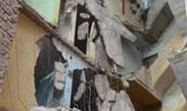 صادر له قرار إزالة ..تفاصيل  انهيار جزئي  بعقار فى السيدة عائشة 