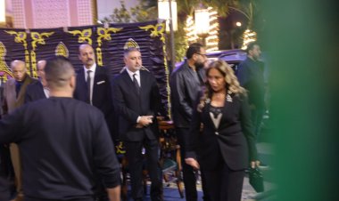 نجوم الفن فى عزاء المنتج وليد مصطفى زوج كارول سماحة بمسجد الشرطه بأكتوبر