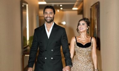  كريم فهمي: زوجتي وقفت جنبي في وقت كان مش معايا فلوس ولا أي حاجة.. و90% من نجاحي راجع لها