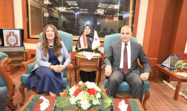 محافظ سوهاج يستقبل سفيرة الولايات المتحدة الأمريكية