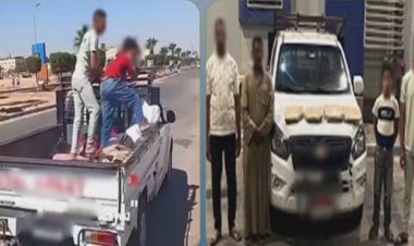 الداخلية تكشف ملابسات فيديو سرقة بلاط رصيف بالعاشر من رمضان.. والمتهمون: استخدمناه لإصلاح إطار السيارة