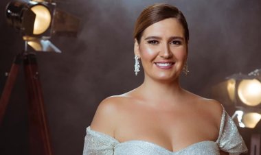 «بحبك يا شيحا».. هنا شيحة تهنئ والدها بافتتاح معرضه الجديد (صور)