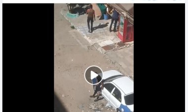 فيديو بورسيعد يقود الأمن لضبط متعاطى مخدرات أثناء سيره بالشوارع 