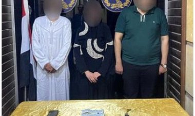 القبض على سيدة ونجلى شقيقها لاحتجازهم أخرى والتعدى عليها في الأميرية
