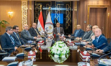 وزير الدولة للإنتاج الحربي يبحث سبل تطوير صناعة العدادات