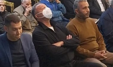 رغم الخلافات.. الخطيب يقدم واجب العزاء في شقيق أيمن يونس